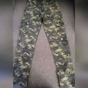 Venus Camouflage cargo pants